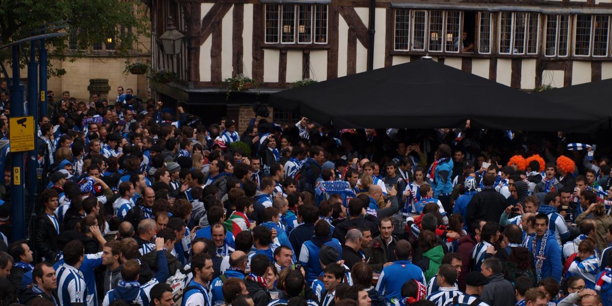 Otro brindis europeo en Shambles Square
