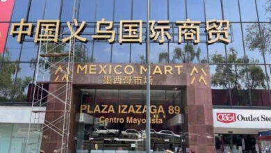 Por no poder entrar al baño, sospechoso agrede a empleado de limpieza con descargas eléctricas