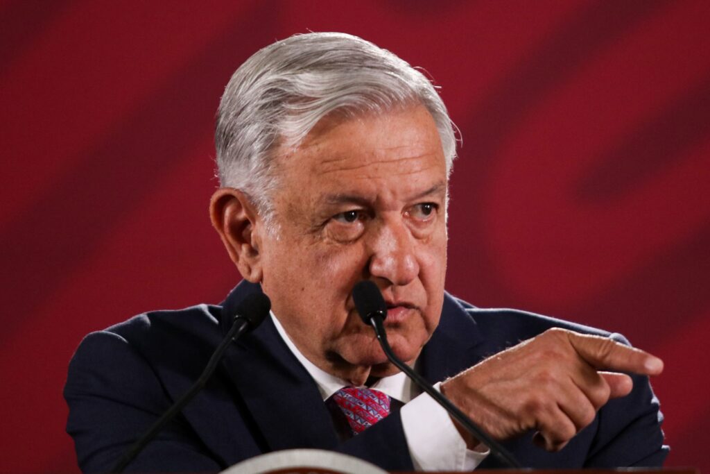 Propone AMLO consulta para definir permanencia del Ejército en tareas de seguridad