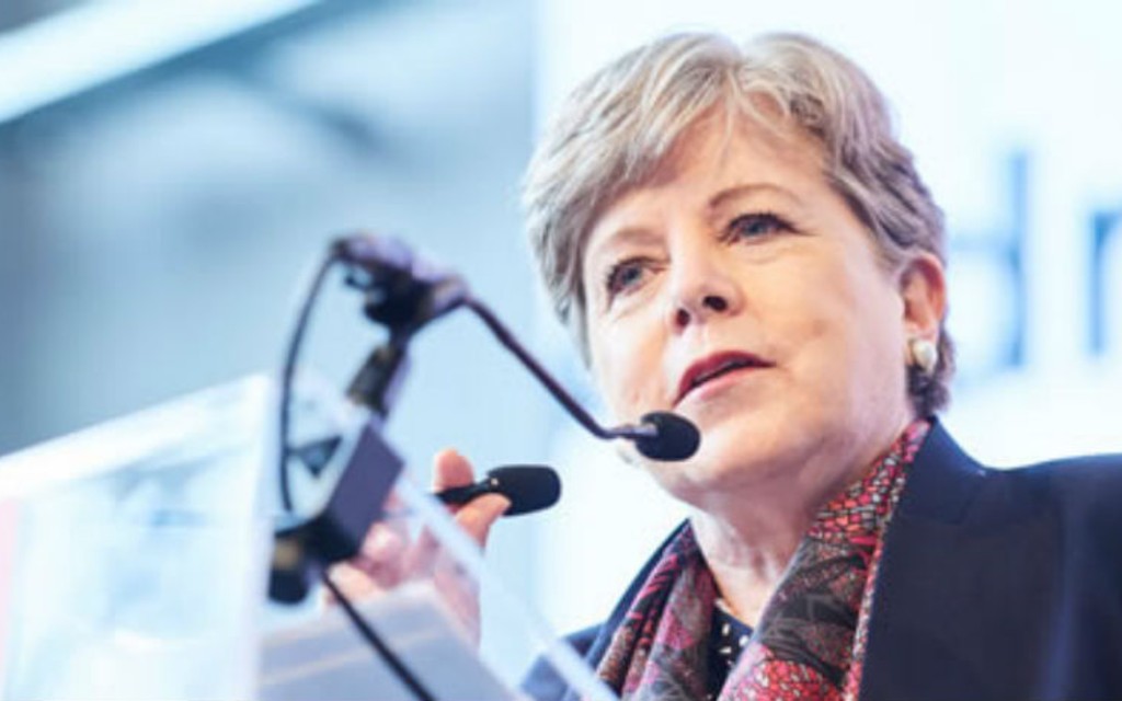 Propone México a Alicia Bárcena para dirigir el BID