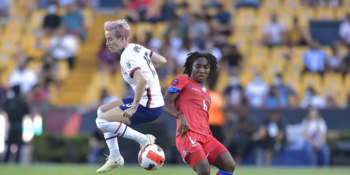 Rapinoe muestra su apoyo a las 15 jugadoras disidentes