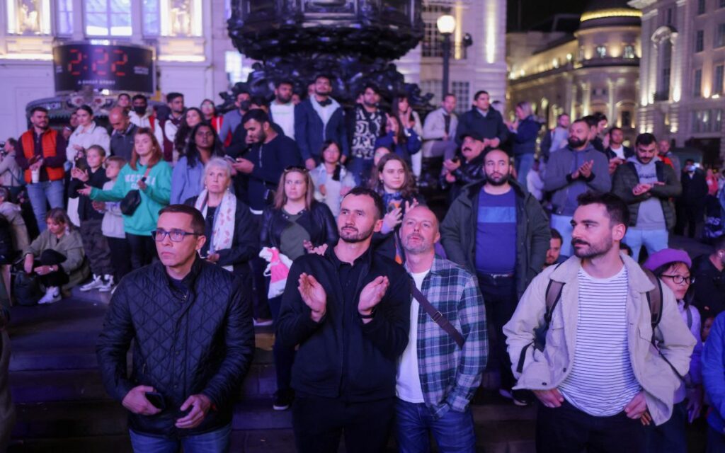 Reino Unido guardó un minuto de silencio por la reina Isabel