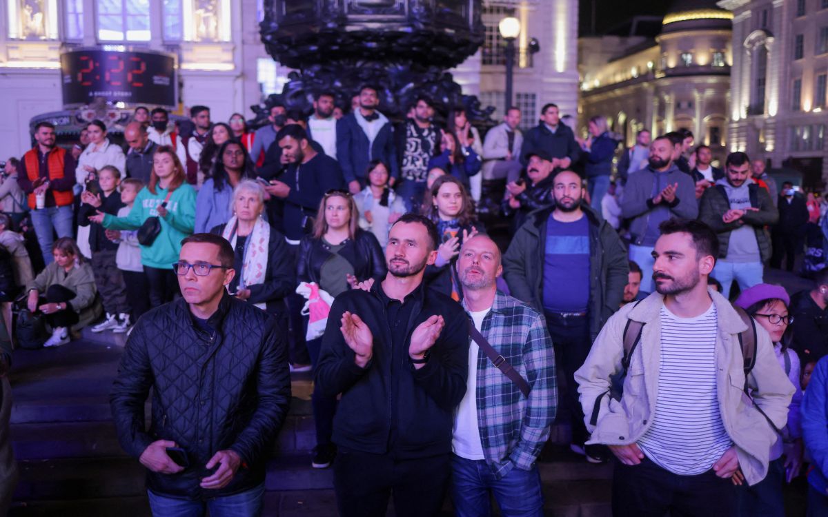 Reino Unido guardó un minuto de silencio por la reina Isabel