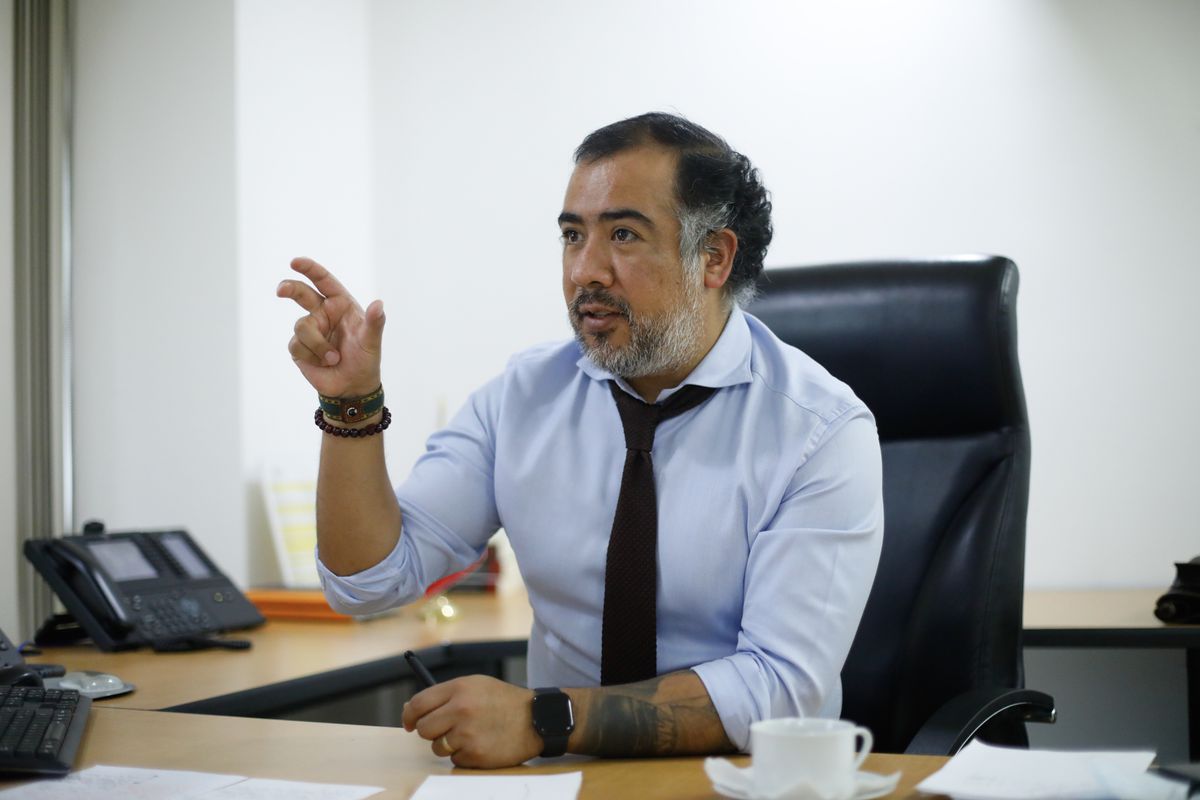 Renuncia el fiscal del ‘caso Ayotzinapa’ tras el conflicto abierto con Gertz Manero