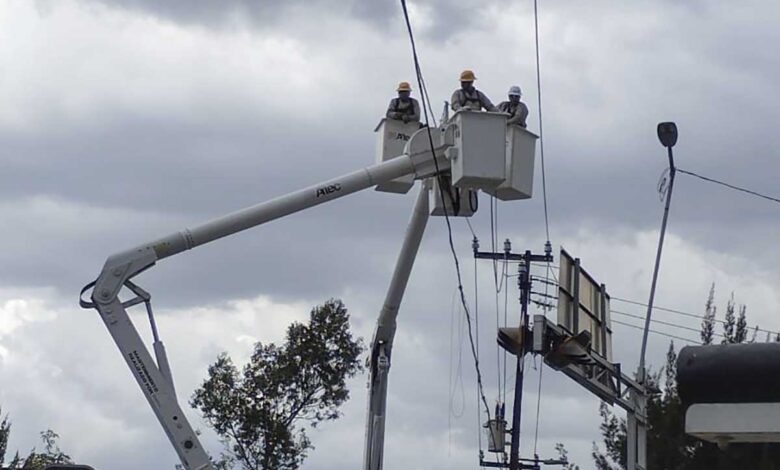 Reportan fallas de luz en la CDMX; CFE realiza revisión