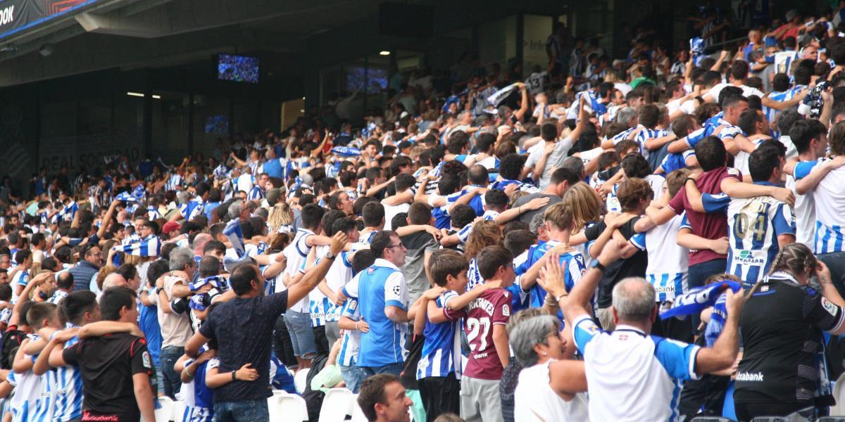 Rosalía y algunos pitos al líder en la rara tarde europea