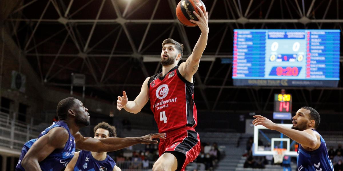 Santi Yusta renueva con Casademont Zaragoza para dos temporadas