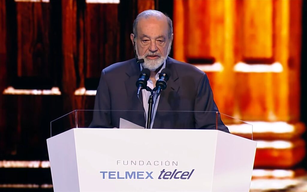 Slim propone eliminar tesis y examen profesional para titularse | Videos