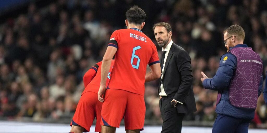Southgate se sincera sobre Maguire y Alexander-Arnold