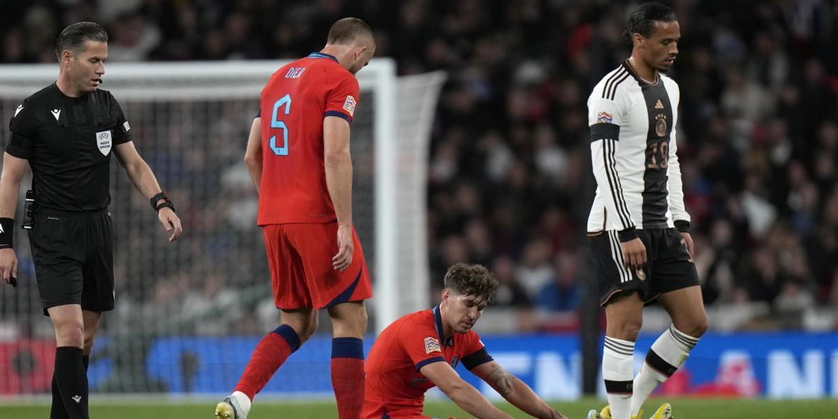 Stones se lesiona antes del City-United