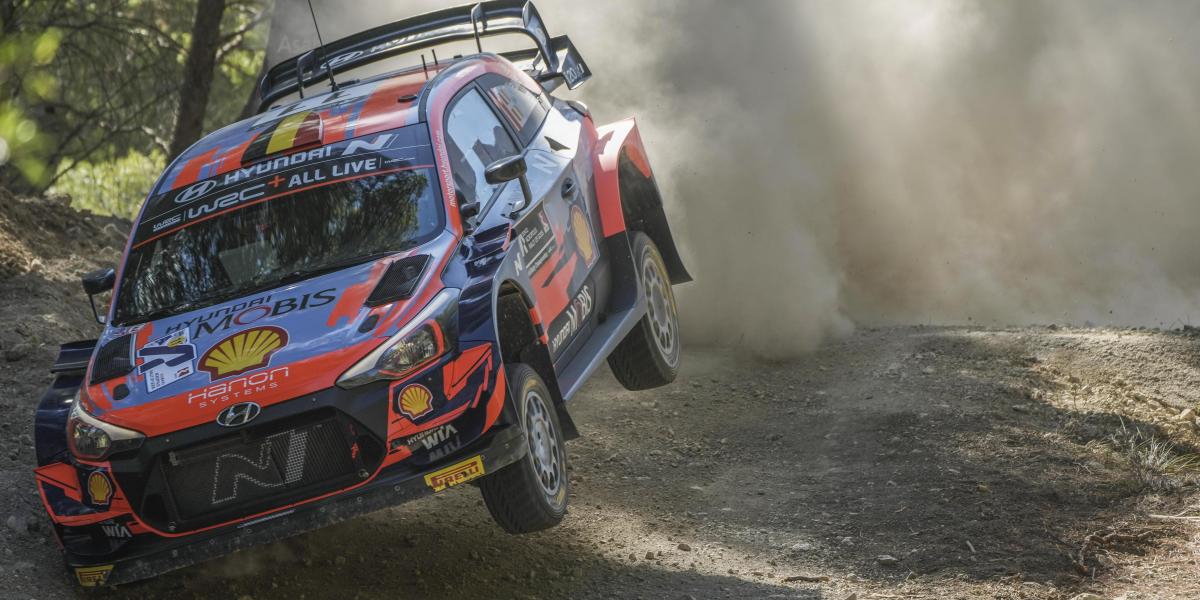 Tänak sigue líder en Nueva Zelanda