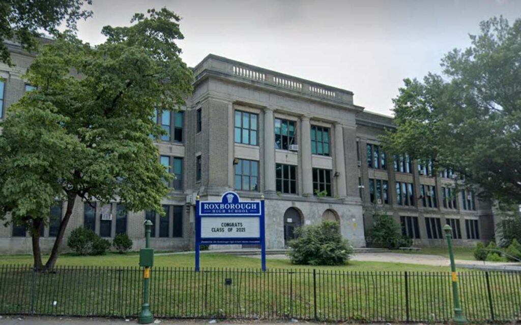 Tiroteo en preparatoria de Filadelfia deja al menos un muerto y cuatro heridos