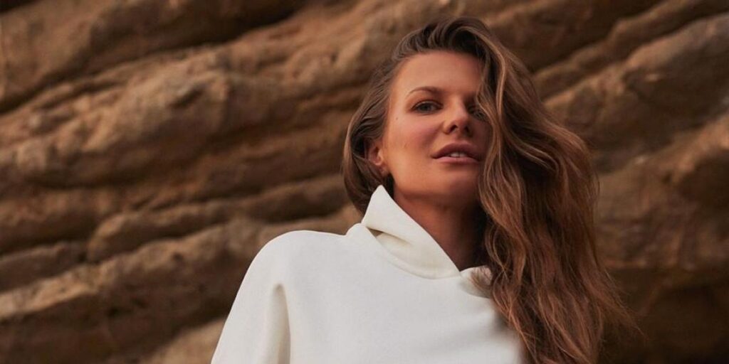 Todas las imágenes de la colección de ropa diseñada por Anna Lewandowska