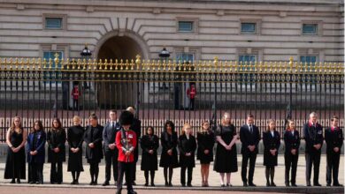 Trabajadores del Palacio de Buckingham se despiden de la reina Isabel II | Video