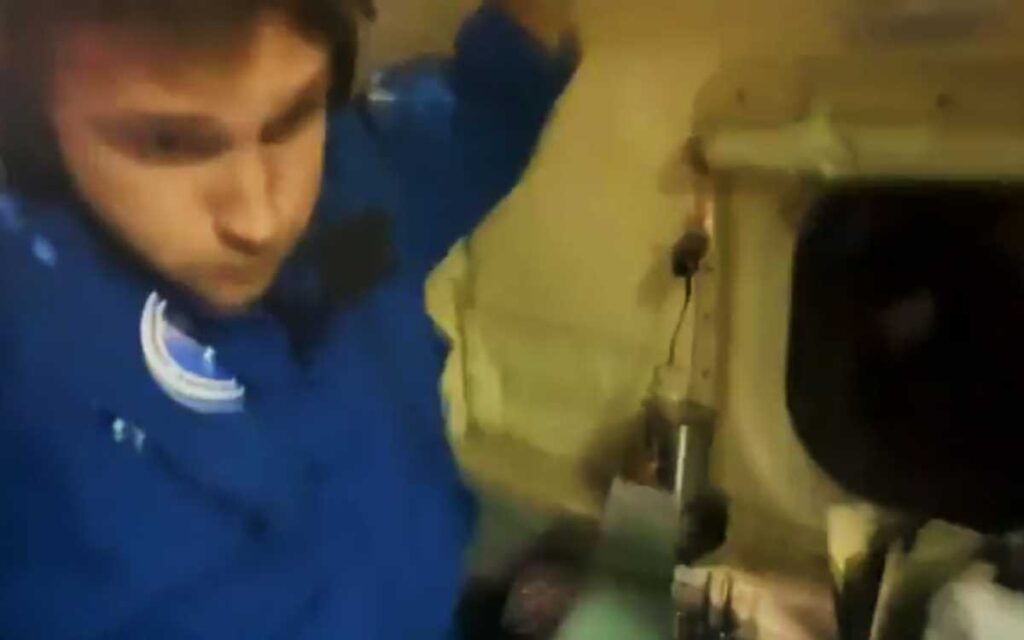 Turbulencia de Ian sacude avión cazahuracanes | Video