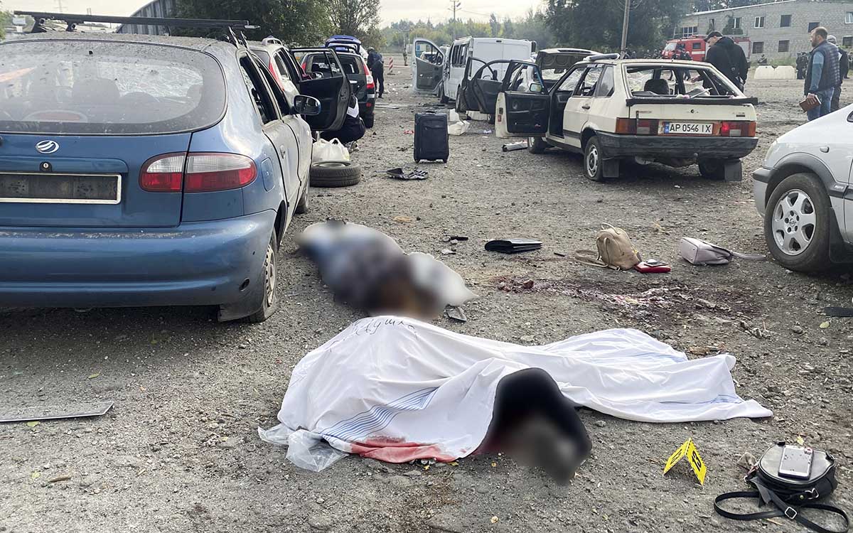 Ucrania denuncia 23 civiles muertos en un ataque ruso contra un ‘convoy humanitario’ en Zaporiyia