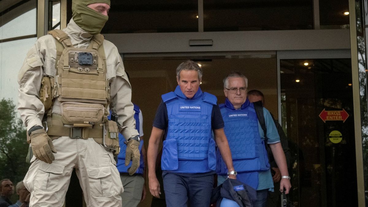 Ucrania denuncia el apagón de un reactor de la central nuclear de Zaporiyia por un bombardeo ruso