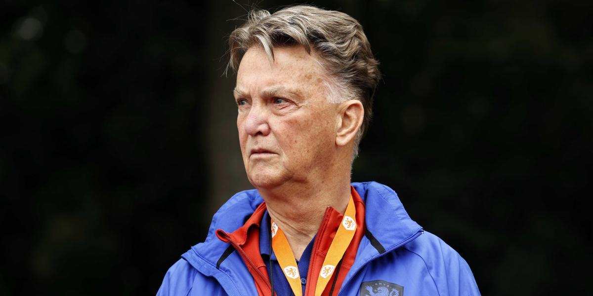 Van Gaal: "Lewandowski es el mejor delantero del mundo"