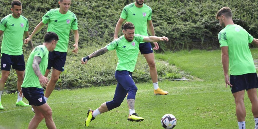 Vivian causa baja y Herrera vuelve al grupo