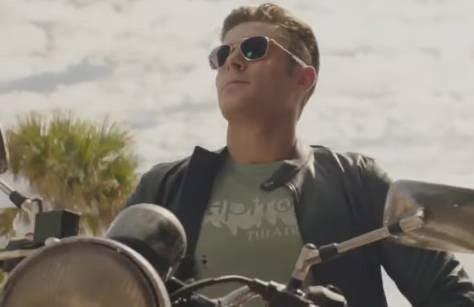 Zac Efron dice que sufrió depresión e insomnio después de la rutina de ejercicios de Baywatch