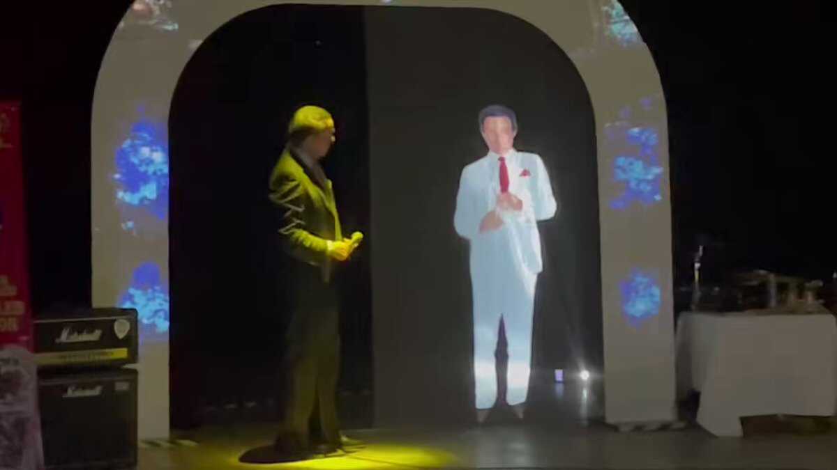 José José regresó al escenario