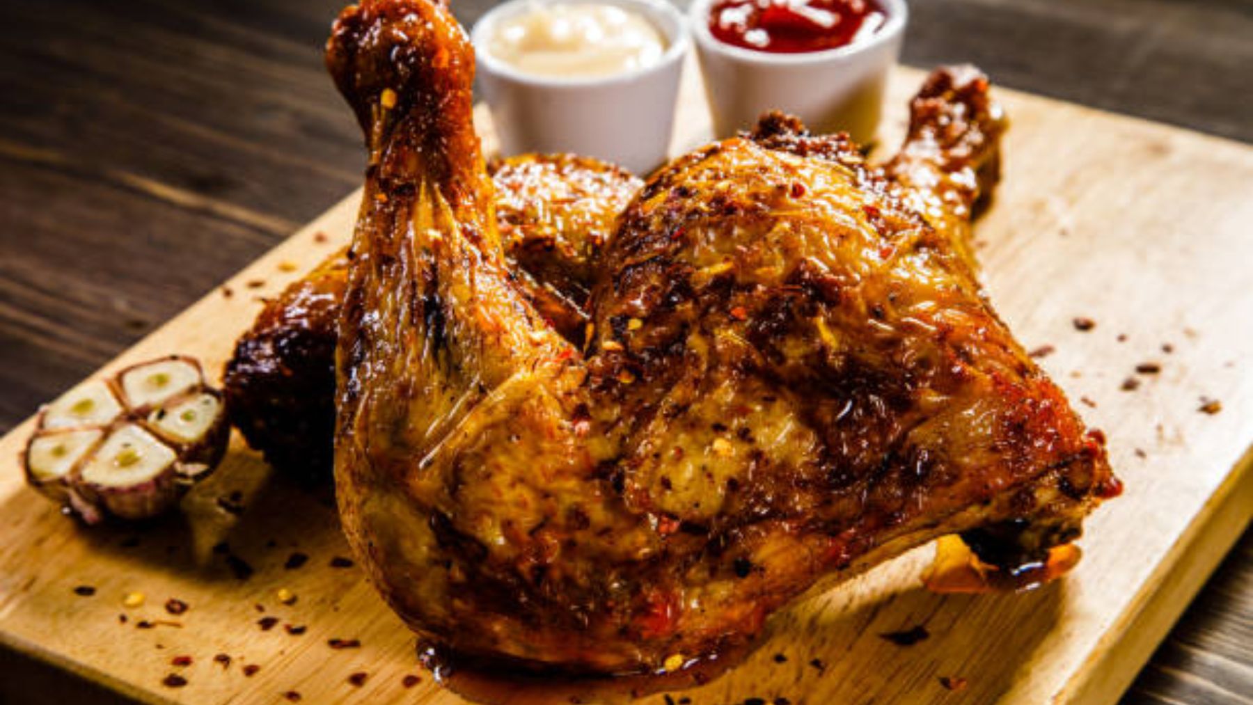 esta es la manera correcta de comer pollo asado