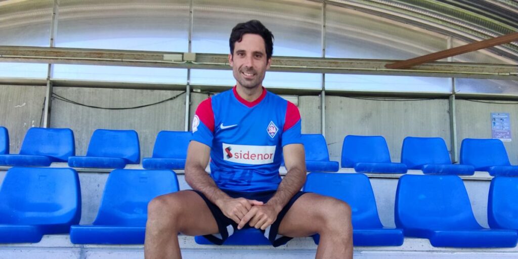 "Espero y deseo que Iñigo Martínez siga en el Athletic"