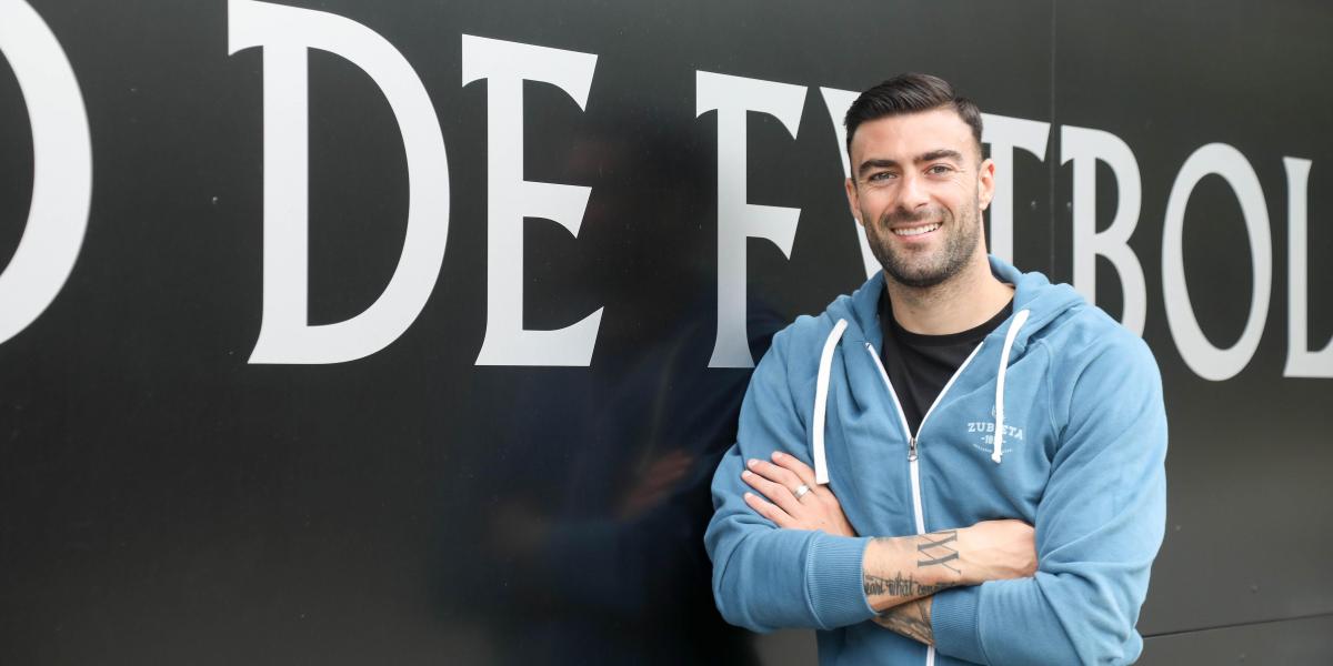 "No renovaré si no doy el nivel que la Real espera de mí"