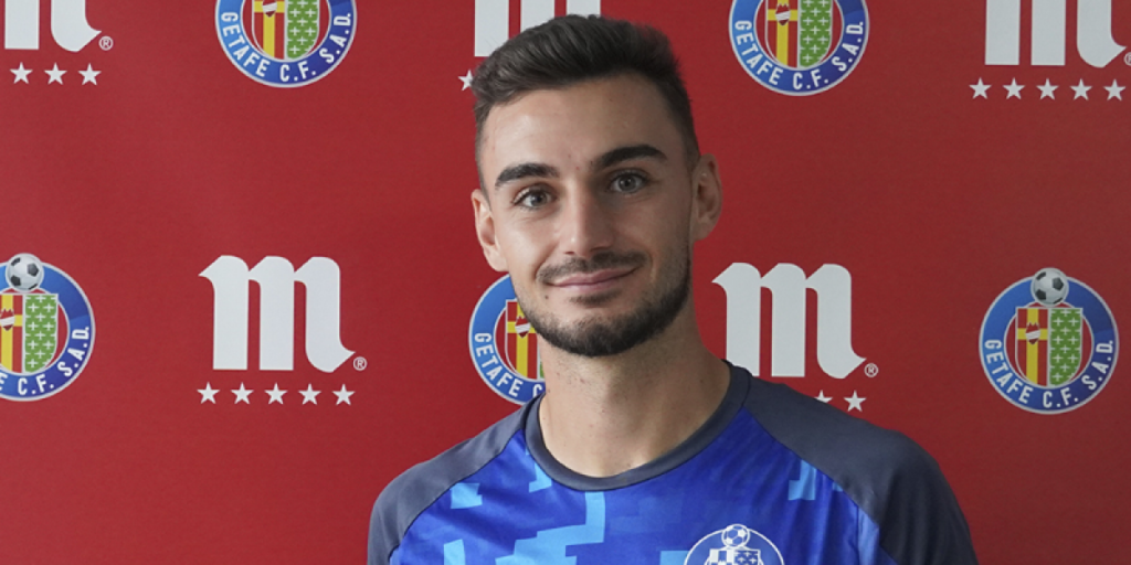 "Recibir premios es un orgullo y doy gracias a la afición"