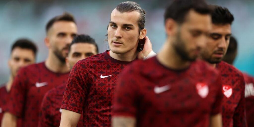 "Söyüncü lo tiene hecho con el Atlético para la próxima temporada"