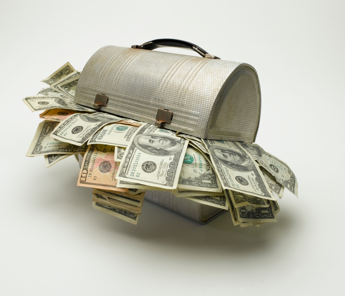 La plataforma de gestión de gastos y reembolsos PayEm obtiene $ 220 millones en capital y deuda