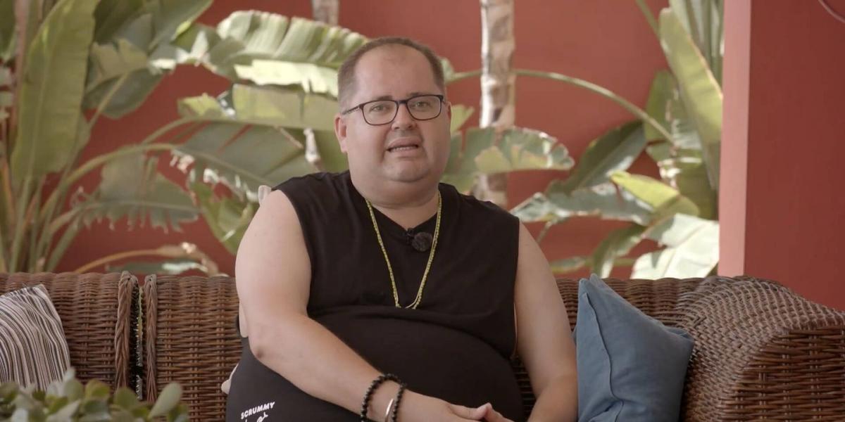 ¿Quién es Israel Arroyo? El 'vidente de los famosos' que concursa en 'Pesadilla en el Paraíso'