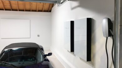 ¿Quieres un techo solar Tesla? Es posible que primero deba pagar un Powerwall