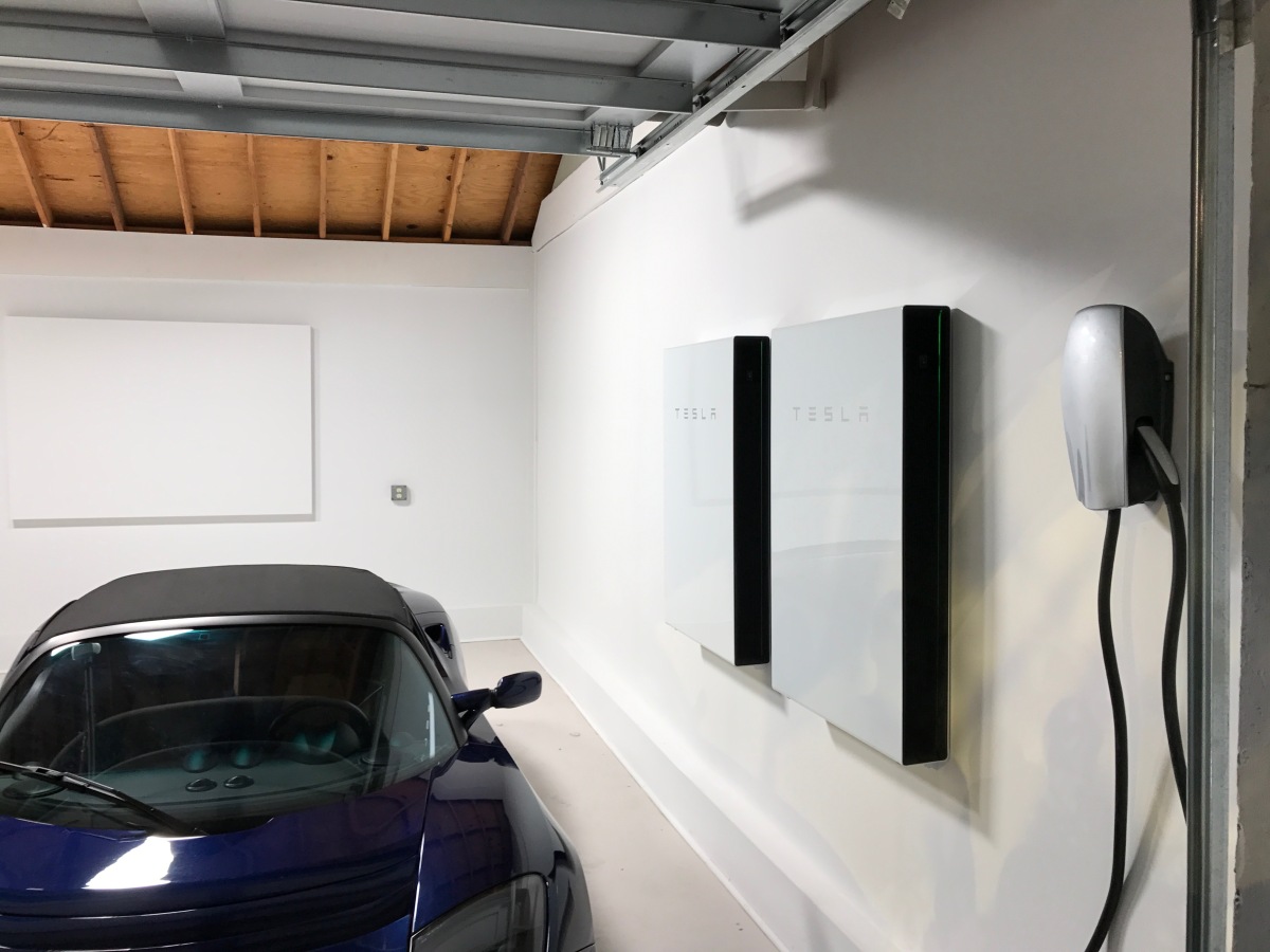 ¿Quieres un techo solar Tesla?  Es posible que primero deba pagar un Powerwall