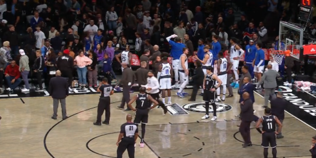 ¡Intento de agresión a Doncic desde la grada!