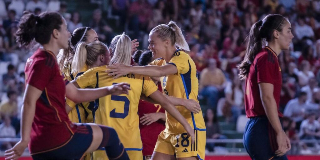 1-1: España presume de 'Plan B' ante la potente Suecia