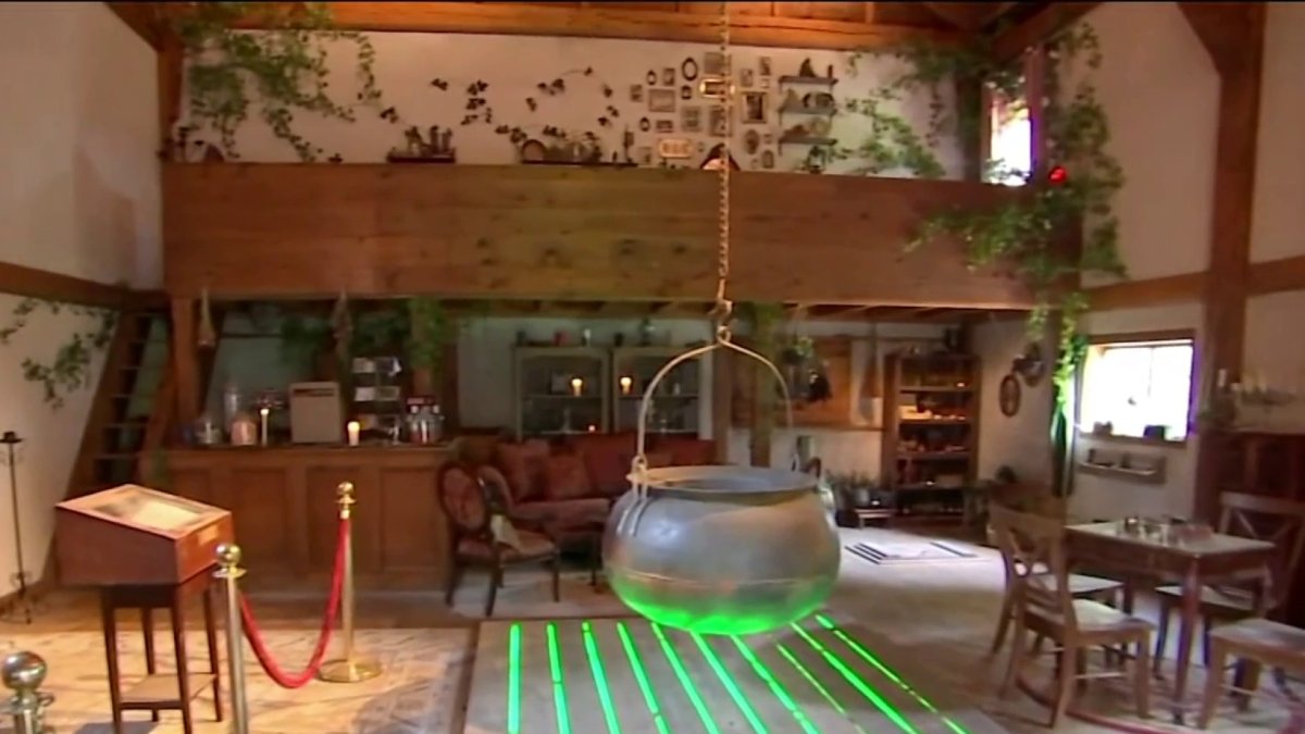 Cómo alquilar la casa de la famosa película “Hocus Pocus”