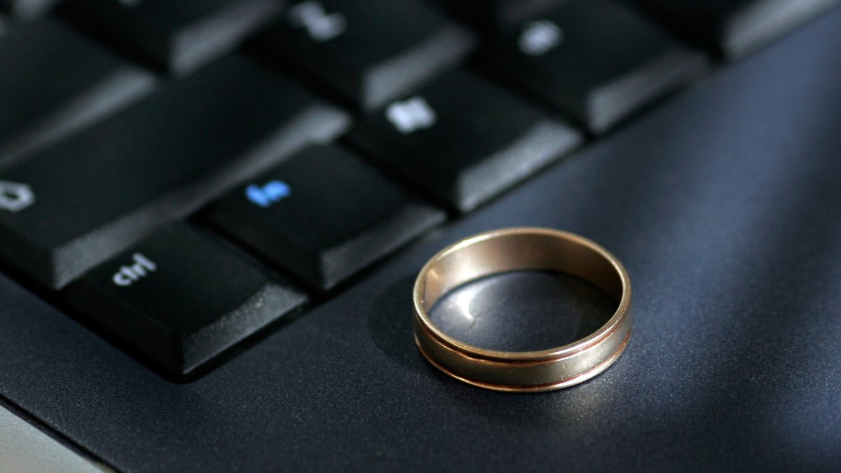 Parejas de todo el mundo se casan por zoom en el condado Utah, un servicio particular y que se ha vuelto popular