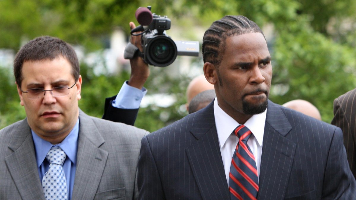 su exmánager busca honorarios legales