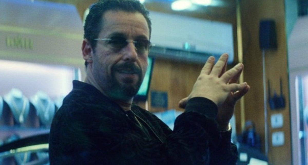 Nueva película de Adam Sandler en proceso en Netflix, supuestamente centrada en el coleccionismo de cartas de alta gama