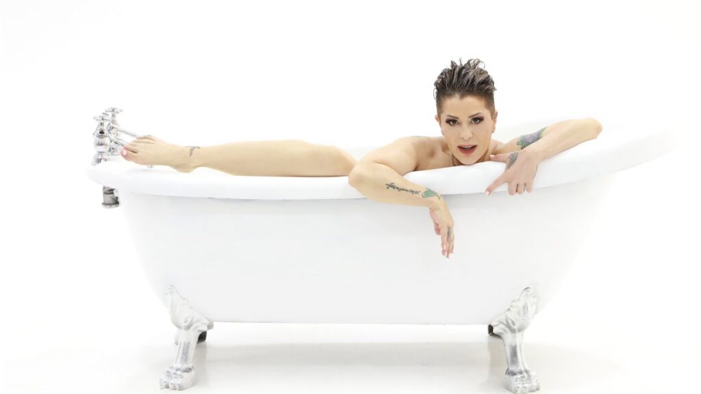 “Sola, quitándome las ganas”: se revela el origen de los candentes mensajes “filtrados” de Alejandra Guzmán