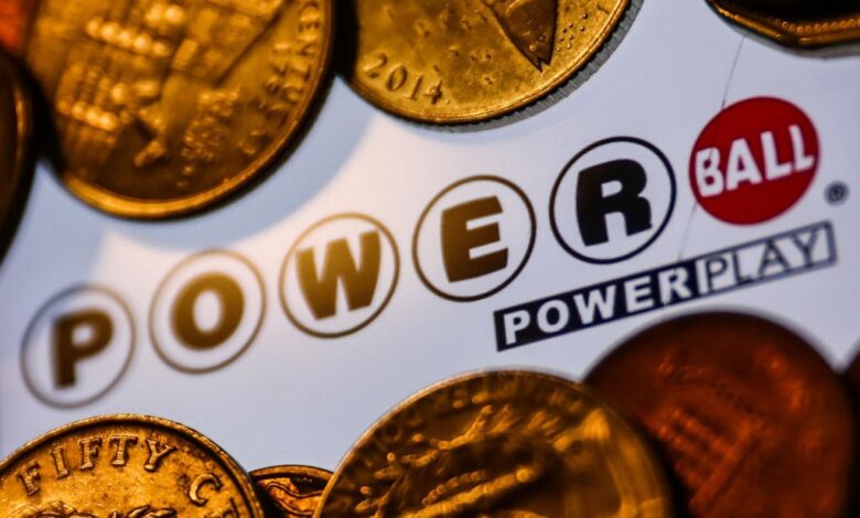 ¿Puede un indocumentado cobrar un premio del Powerball? ¿Ganar es una vía a la tarjeta verde?