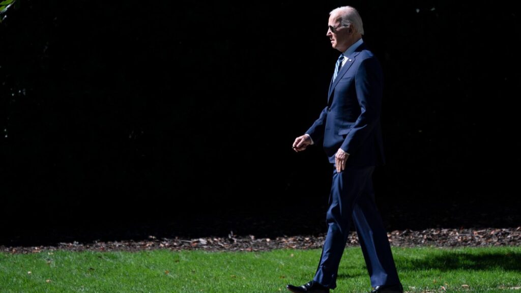 Joe Biden vota por adelantado en las elecciones de medio término en Delaware