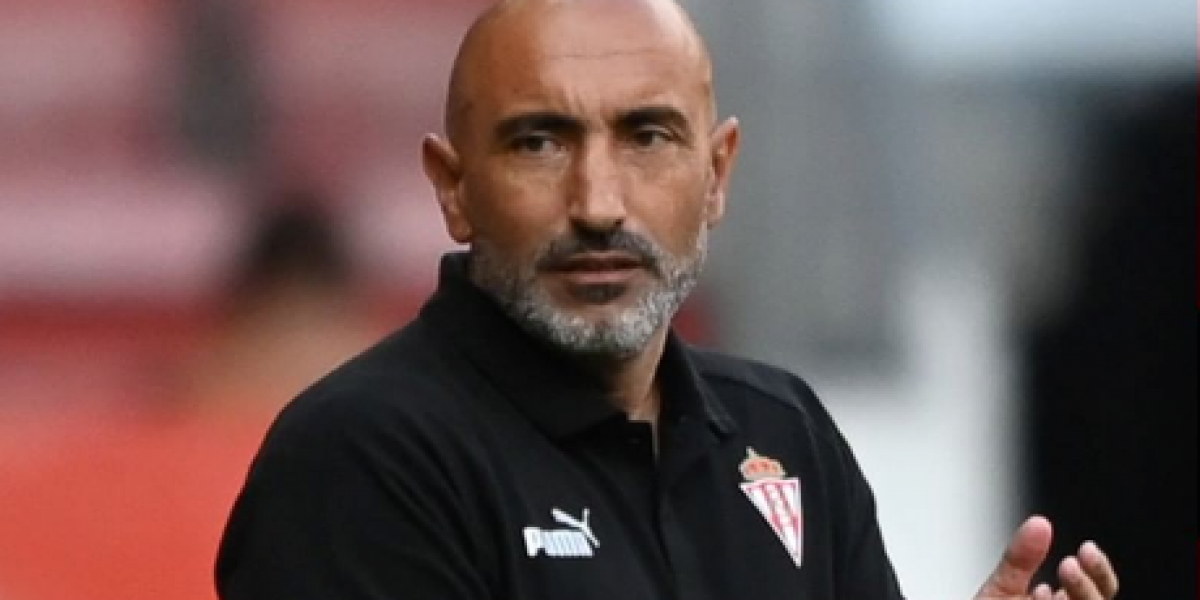 Abelardo: "En el segundo tiempo nos metimos atrás, y no por indicación mía"