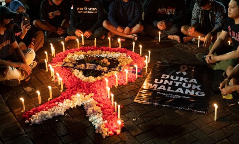 Actualizaciones en vivo: Comienzan las investigaciones sobre las muertes en el fútbol de Indonesia