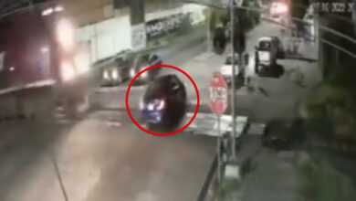 Ahora, conductora intenta ganarle el paso al tren en Aguascalientes | Video