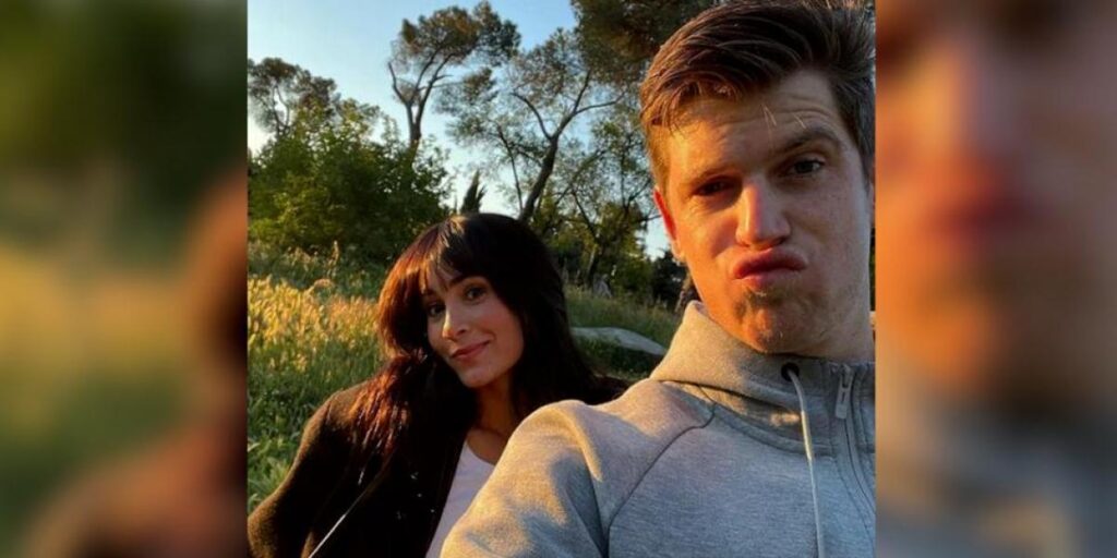 Aitana y Miguel Bernardeau protagonizan una portada juntos y revelan cómo comenzaron