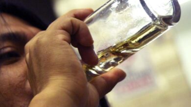 Al menos 12 muertos y 40 hospitalizados por tomar alcohol adulterado en Ecuador
