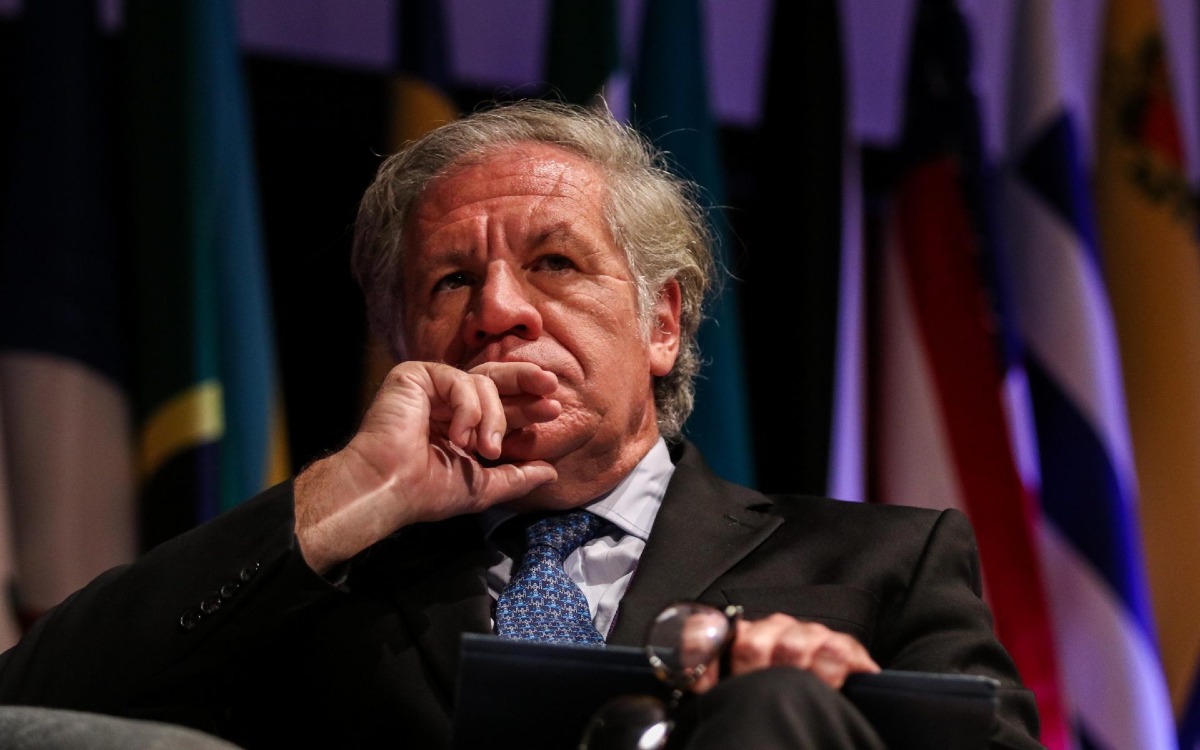 Almagro niega romance con empleada mexicana de la OEA; enfrenta investigación