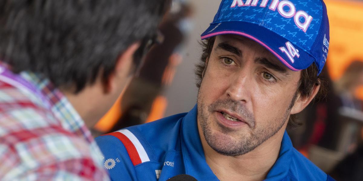 Alonso, satisfecho tras la jornada de libres: "Estamos deseando que llegue la clasificación"